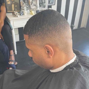 Geo the barber cuts